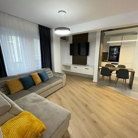 Adina Apartament Gura Humorului Exteriör bild