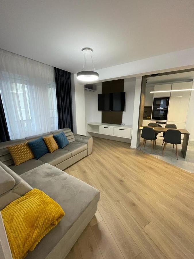 Adina Apartament Gura Humorului Exteriör bild