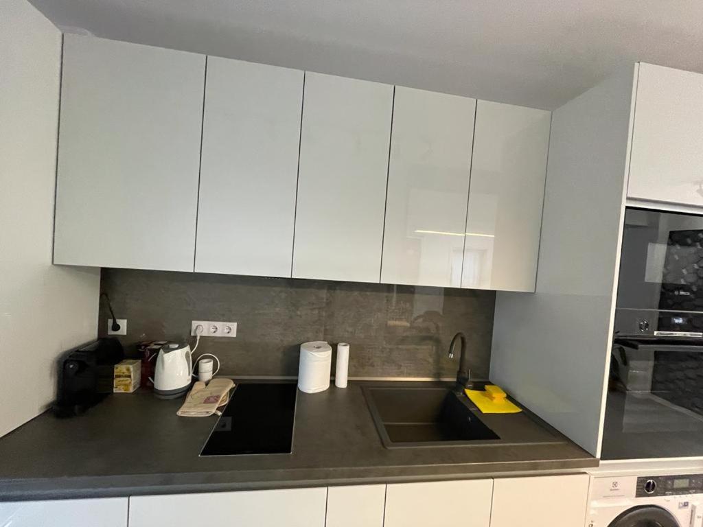 Adina Apartament Gura Humorului Exteriör bild