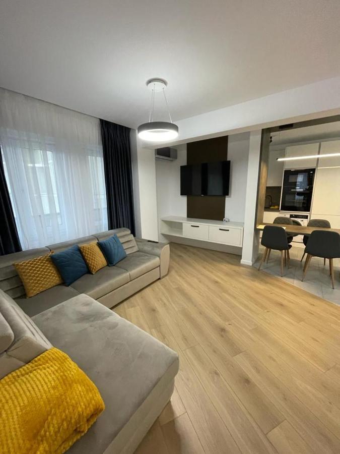 Adina Apartament Gura Humorului Exteriör bild